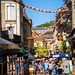 アパート Maison Largesse, 5 Minute Walk To The Medieval Town Of Sarlat, Parking & Garden