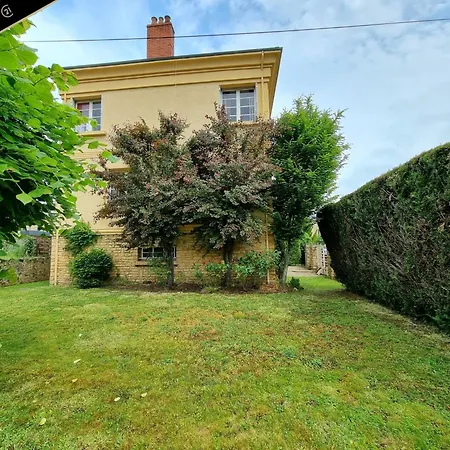 Maison Largesse, 5 Minute Walk To The Medieval Town Of Sarlat, Parking & Garden Appartement *