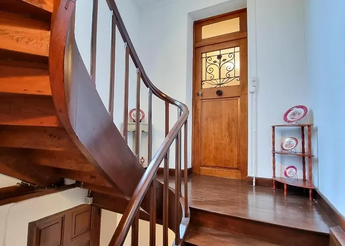 Maison Largesse, 5 Minute Walk To The Medieval Town Of Sarlat, Parking & Garden Sarlat-la-Canéda