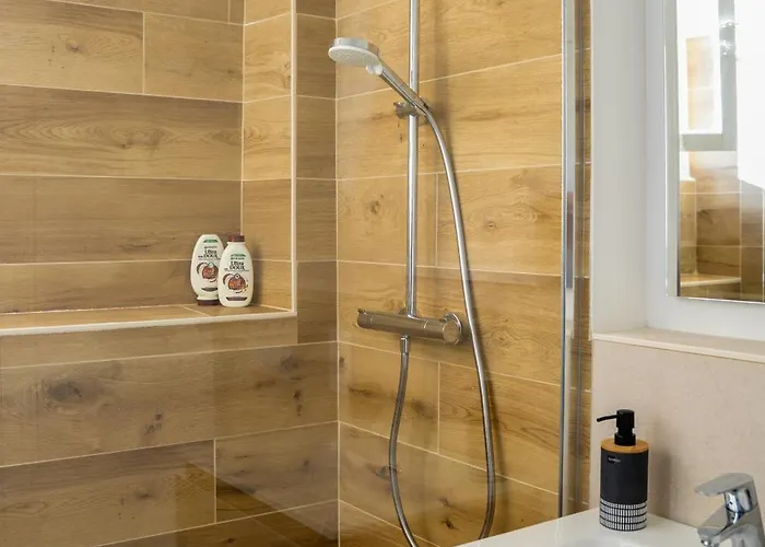 Apartman Maison Largesse, 10 Minute Walk To The Medieval Town Of Sarlat-la-Canéda